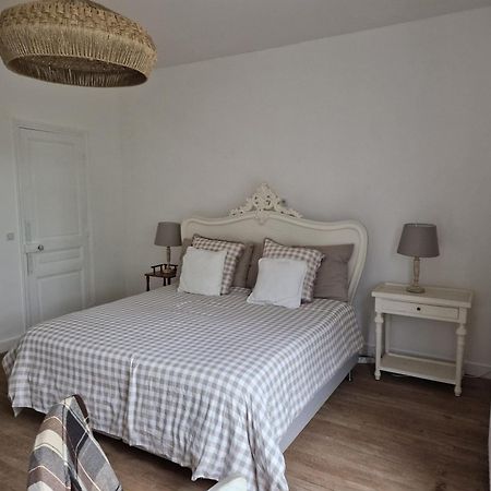 Demeure Du Saule Madame Bed & Breakfast Thieux  Ngoại thất bức ảnh